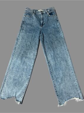 Hidden Jeans - High-Rise Light Wash Wide-Leg Jeans with Frayed Hem